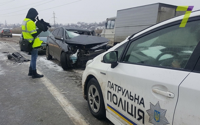ДТП на Объездной дороге Одессы: пострадала девушка-водитель (ФОТО) Фото № 1 ДТП на Объездной дороге Одессы: пострадала девушка-водитель (ФОТО) Фото № 1