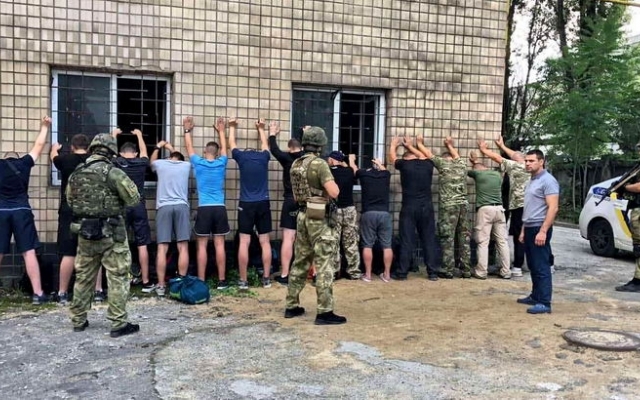 В Одессе попытались захватить бетонный завод Фото № 1 В Одессе попытались захватить бетонный завод Фото № 1