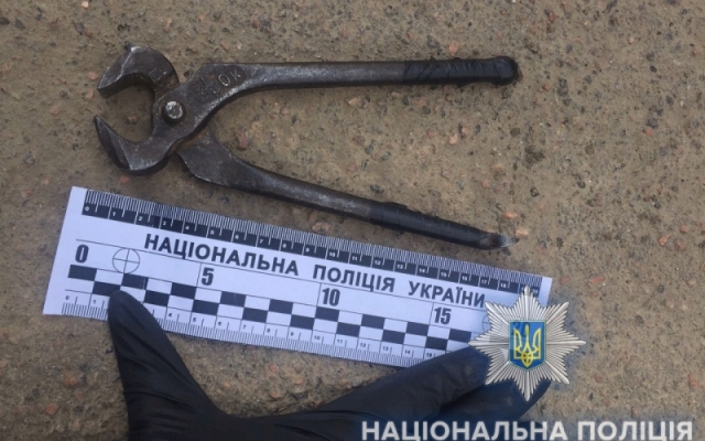 В Одесской области вора кабеля остановил... телевизор Фото № 1 В Одесской области вора кабеля остановил... телевизор Фото № 1