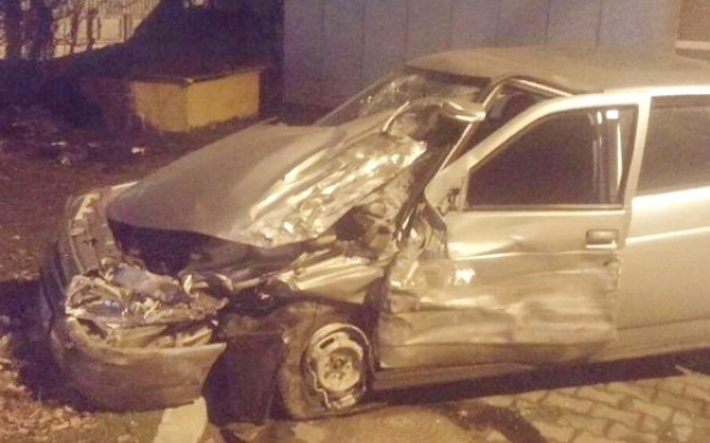 Шокирующая ночная авария на Атамана Головатого, есть пострадавшие Фото № 0 Шокирующая ночная авария на Атамана Головатого, есть пострадавшие Фото № 0