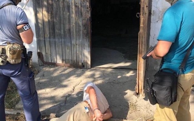 В Измаиле арестовали торговцев оружием Фото № 2 В Измаиле арестовали торговцев оружием Фото № 2