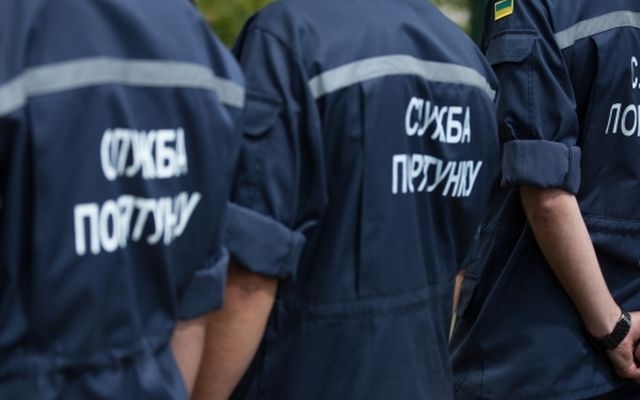 Маленький ребёнок остался один запертым в квартире Фото № 0 Маленький ребёнок остался один запертым в квартире Фото № 0
