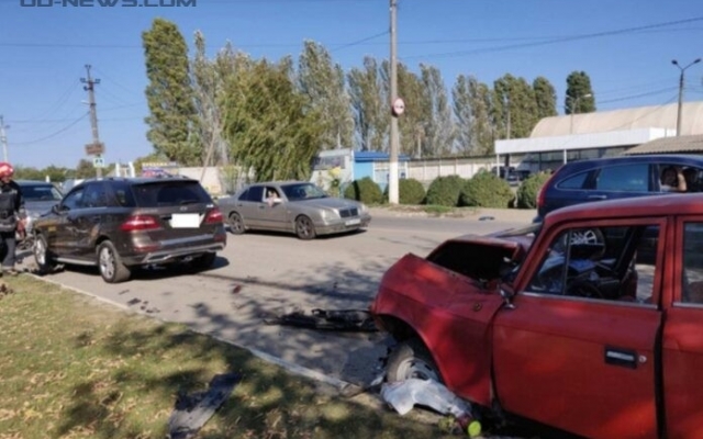 Взяв у родителей автомобиль, 16-летний парень устроил смертельное ДТП (ВИДЕО) Фото № 0 Взяв у родителей автомобиль, 16-летний парень устроил смертельное ДТП (ВИДЕО) Фото № 0