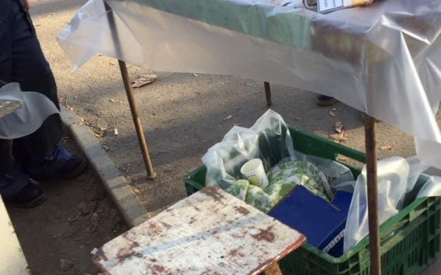В Одессе продают мясо прямо у дороги Фото № 0 В Одессе продают мясо прямо у дороги Фото № 0