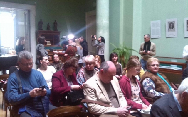 В одесской библиотеке появится читальный зал под открытым небом Фото № 3 В одесской библиотеке появится читальный зал под открытым небом Фото № 3