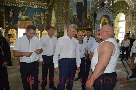 В соревнованиях по пауэрлифтингу победил одесский священник Фото № 0 В соревнованиях по пауэрлифтингу победил одесский священник Фото № 0