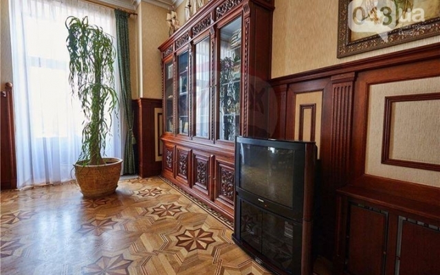 В центре Одессы продают дворец за $6,2 миллиона (ФОТО) Фото № 4 В центре Одессы продают дворец за $6,2 миллиона (ФОТО) Фото № 4