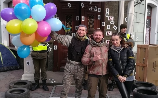 Участники бессрочной акции протеста Участники бессрочной акции протеста