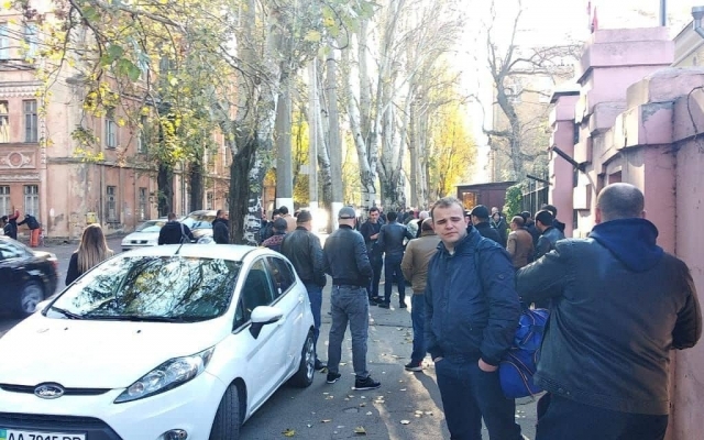 Под консульством Грузии проходит акция протеста (ФОТО) Фото № 7 Под консульством Грузии проходит акция протеста (ФОТО) Фото № 7