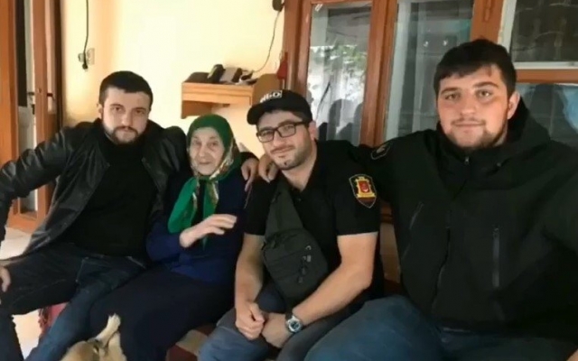 Одесские общественники помогли с переездом пенсионерке, которая 7 лет не выходила на улицу (ВИДЕО) Фото № 0 Одесские общественники помогли с переездом пенсионерке, которая 7 лет не выходила на улицу (ВИДЕО) Фото № 0
