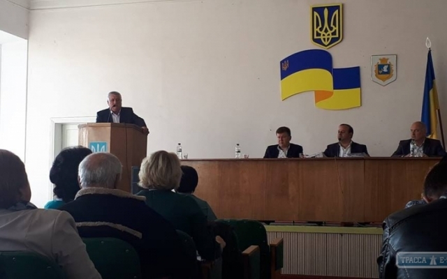 В Арцизском районе молодых медиков заманивают деньгами Фото № 0 В Арцизском районе молодых медиков заманивают деньгами Фото № 0