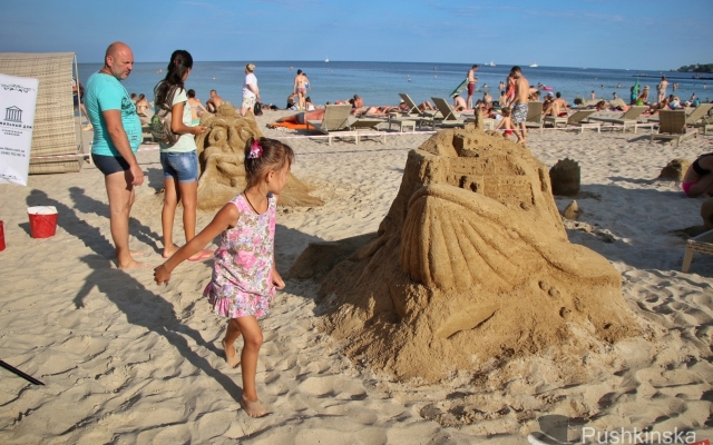 Взрослые и дети лепили из песка: в Одессе прошёл Odessa Sand Fest Фото № 10 Взрослые и дети лепили из песка: в Одессе прошёл Odessa Sand Fest Фото № 10