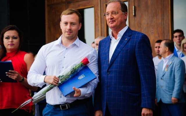 День физкультуры и спорта в Одессе отметили под дождём (ФОТО) Фото № 6 День физкультуры и спорта в Одессе отметили под дождём (ФОТО) Фото № 6