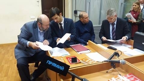 Бизнесмена Вадима Альперина отправили в СИЗО с правом выйти под залог в размере почти 21 миллион гривен Фото № 1 Бизнесмена Вадима Альперина отправили в СИЗО с правом выйти под залог в размере почти 21 миллион гривен Фото № 1