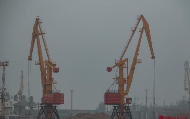 Одесский морвокзал в густом тумане (ФОТО) Фото № 5 Одесский морвокзал в густом тумане (ФОТО) Фото № 5