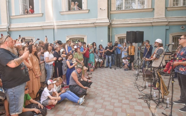 В Одессе зажигал Борис Гребенщиков Фото № 2 В Одессе зажигал Борис Гребенщиков Фото № 2