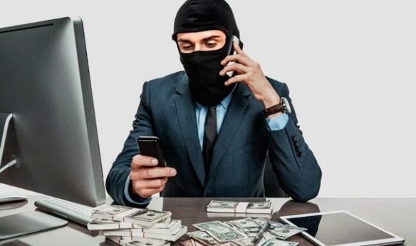 В Одессе мошенник продавал несуществующие парковочные места Фото № 0 В Одессе мошенник продавал несуществующие парковочные места Фото № 0
