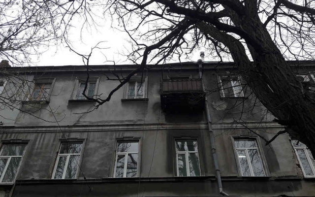 Жители Одессы просят убрать дерево в аварийном состоянии (ФОТО) Фото № 0 Жители Одессы просят убрать дерево в аварийном состоянии (ФОТО) Фото № 0