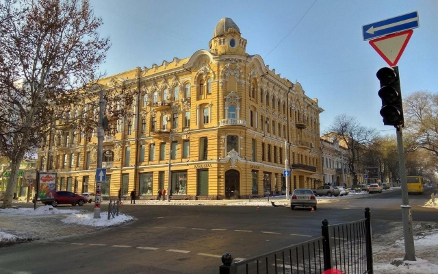 На Ришельевской две иномарки не поделили перекрёсток (ФОТО) Фото № 3 На Ришельевской две иномарки не поделили перекрёсток (ФОТО) Фото № 3