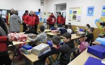 В Одессу приехал гуманитарный конвой из Германии с рождественскими подарками для детворы Фото № 0 В Одессу приехал гуманитарный конвой из Германии с рождественскими подарками для детворы Фото № 0