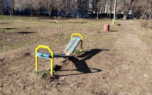 Детские площадки в Одессе оставляют желать лучшего (ФОТО) Фото № 0 Детские площадки в Одессе оставляют желать лучшего (ФОТО) Фото № 0