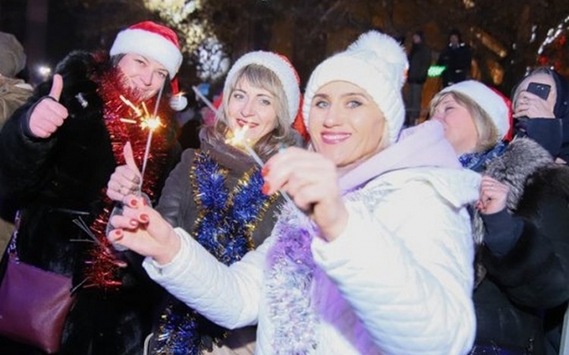 Новый год на Думской площади встречали 45 тысяч человек Фото № 22 Новый год на Думской площади встречали 45 тысяч человек Фото № 22