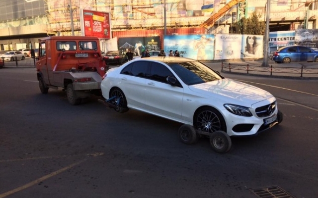 Одесского вип-автохама наказала полиция (ФОТО) Фото № 0 Одесского вип-автохама наказала полиция (ФОТО) Фото № 0