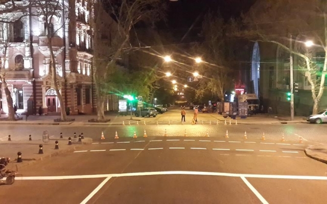 КП «СМЭП» обновило дорожную разметку на Бунина в Одессе Фото № 4 КП «СМЭП» обновило дорожную разметку на Бунина в Одессе Фото № 4