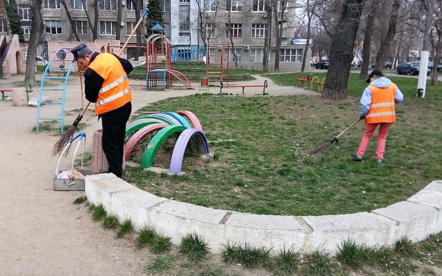 В парках и скверах Одессы прошли субботники (ФОТО) Фото № 0 В парках и скверах Одессы прошли субботники (ФОТО) Фото № 0