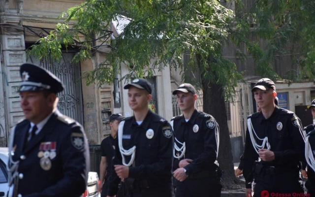 В Одессе прошел марш по случаю четвертой годовщины основания Нацполиции (ФОТО, ВИДЕО) Фото № 17 В Одессе прошел марш по случаю четвертой годовщины основания Нацполиции (ФОТО, ВИДЕО) Фото № 17
