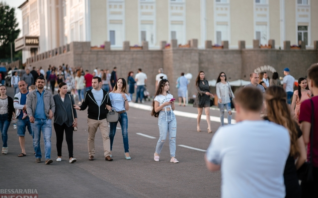 На «Дунайскую весну» в Измаил заскочил «Ляпис-98» Фото № 34 На «Дунайскую весну» в Измаил заскочил «Ляпис-98» Фото № 34