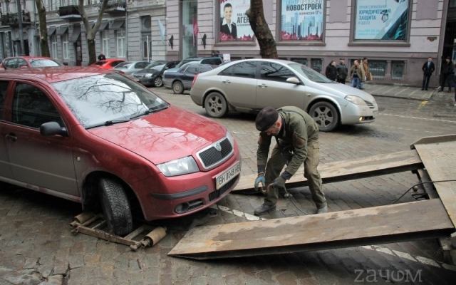 В центре Одессы патрульные оштрафовали автохама (ФОТО) Фото № 0 В центре Одессы патрульные оштрафовали автохама (ФОТО) Фото № 0