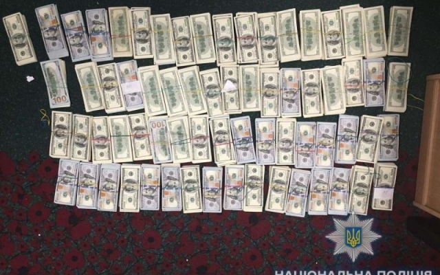 В Одессе молодой человек украл почти $1 миллион (ФОТО, ВИДЕО) Фото № 1 В Одессе молодой человек украл почти $1 миллион (ФОТО, ВИДЕО) Фото № 1