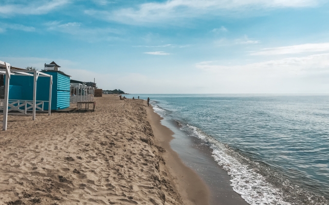 Пляжи Затоки постепенно уходят под воду Фото № 4 Пляжи Затоки постепенно уходят под воду Фото № 4
