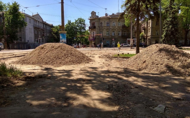 На Канатной убрали старые дорожные знаки (ФОТО) Фото № 1 На Канатной убрали старые дорожные знаки (ФОТО) Фото № 1