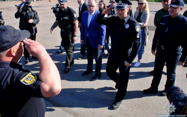 С сегодняшнего дня полицейские будут нести службу в усиленном режиме (ФОТО, ВИДЕО) Фото № 5 С сегодняшнего дня полицейские будут нести службу в усиленном режиме (ФОТО, ВИДЕО) Фото № 5