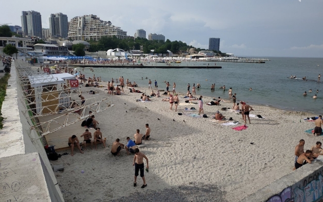 У жителей и гостей Одессы хотят отнять ещё 4 пляжа (ФОТО) Фото № 11 У жителей и гостей Одессы хотят отнять ещё 4 пляжа (ФОТО) Фото № 11