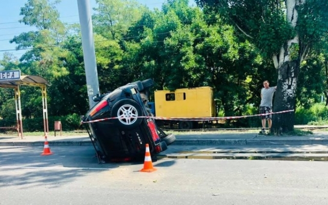 В Лузановке произошло ДТП: среди пострадавших есть ребёнок Фото № 0 В Лузановке произошло ДТП: среди пострадавших есть ребёнок Фото № 0