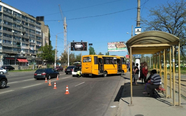 В Одессе произошло ДТП с участием полицейской машины (ФОТО) Фото № 4 В Одессе произошло ДТП с участием полицейской машины (ФОТО) Фото № 4