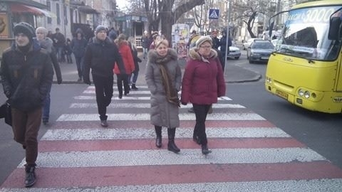 Студенты перекрыли улицу Пастера и требуют прекратить тарифный геноцид Фото № 4 Студенты перекрыли улицу Пастера и требуют прекратить тарифный геноцид Фото № 4