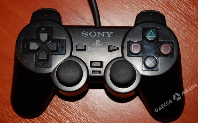 Одессит заплатит немаленький штраф за подделку Sony Playstation Фото № 0 Одессит заплатит немаленький штраф за подделку Sony Playstation Фото № 0