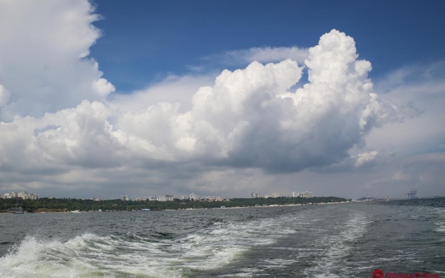Хмурое небо и неспокойное море Одессы (ФОТО) Фото № 10 Хмурое небо и неспокойное море Одессы (ФОТО) Фото № 10