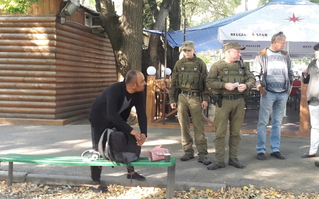 В Одессе иностранец с матами бросался на женщин (ФОТО, ВИДЕО) Фото № 2 В Одессе иностранец с матами бросался на женщин (ФОТО, ВИДЕО) Фото № 2