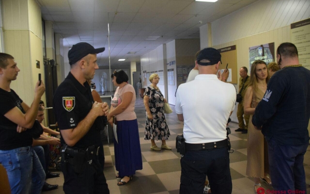 Убийцу жены отпустили домой, родственники погибшей просят отправить его в СИЗО Фото № 0 Убийцу жены отпустили домой, родственники погибшей просят отправить его в СИЗО Фото № 0