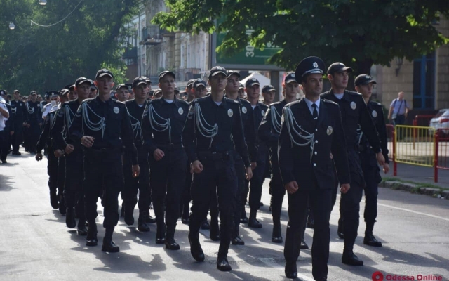 В Одессе прошел марш по случаю четвертой годовщины основания Нацполиции (ФОТО, ВИДЕО) Фото № 9 В Одессе прошел марш по случаю четвертой годовщины основания Нацполиции (ФОТО, ВИДЕО) Фото № 9