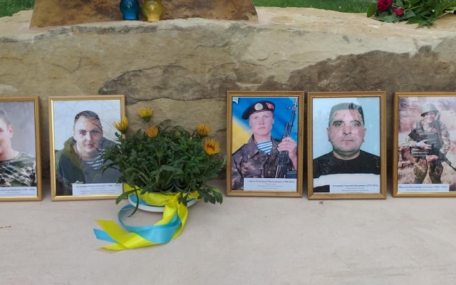 В Одесской области установили крест в честь погибших Героев Украины Фото № 4 В Одесской области установили крест в честь погибших Героев Украины Фото № 4