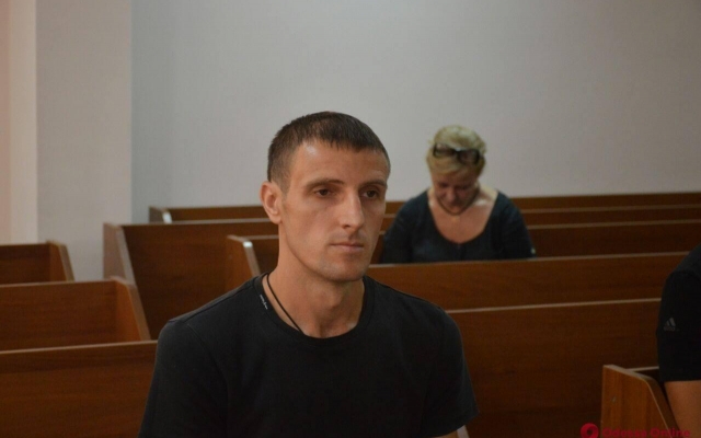 В Одессе суд отпустил домой киллера и похитителя людей (ФОТО) Фото № 5 В Одессе суд отпустил домой киллера и похитителя людей (ФОТО) Фото № 5