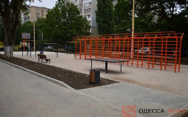 В одесской гимназии открыли новый спортивный комплекс Фото № 6 В одесской гимназии открыли новый спортивный комплекс Фото № 6