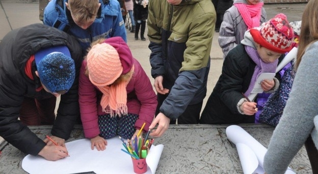 «Пару года» в Одесском зоопарке накормили рыбой (ФОТО, ВИДЕО) Фото № 2 «Пару года» в Одесском зоопарке накормили рыбой (ФОТО, ВИДЕО) Фото № 2