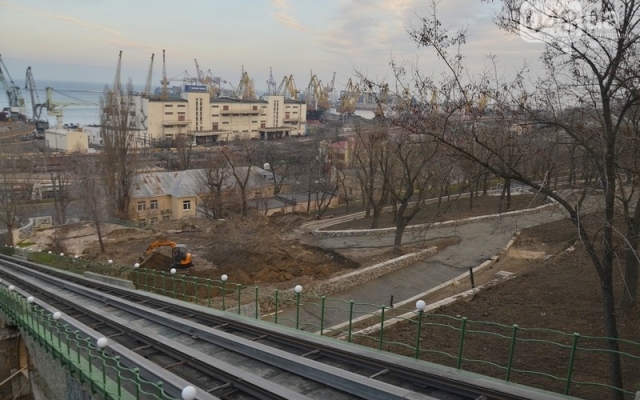 В Стамбульском парке появились дорожки для прогулки одесситов и туристов Фото № 2 В Стамбульском парке появились дорожки для прогулки одесситов и туристов Фото № 2